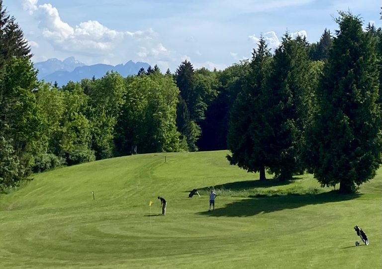 Découvrez comment maîtriser le driving au golf